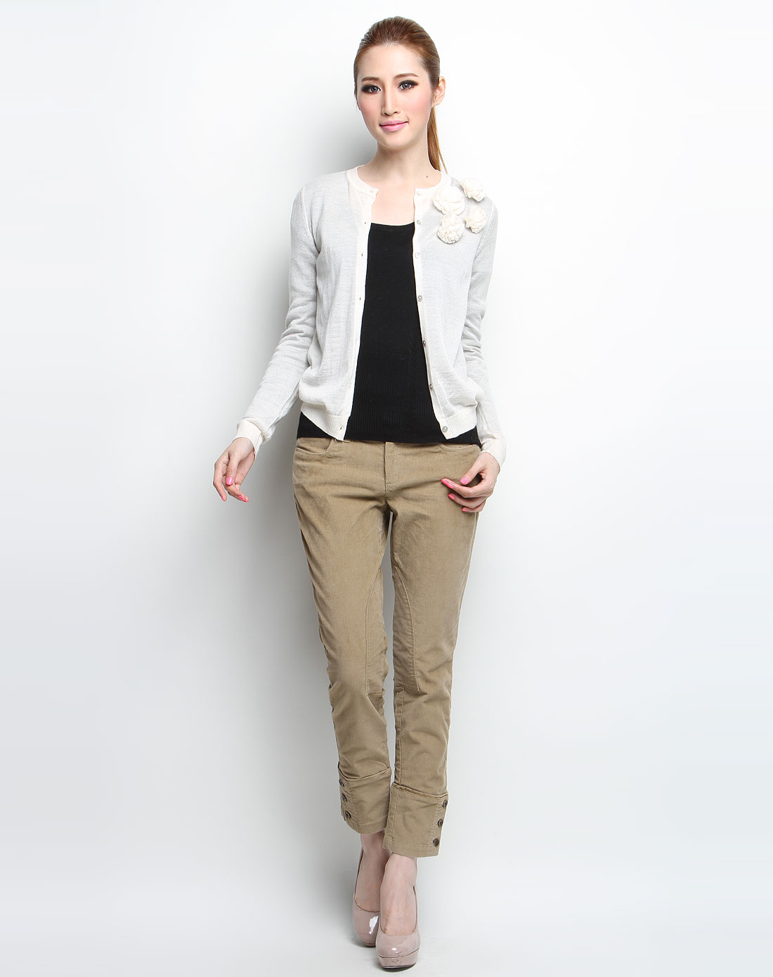 米色休闲长袖针织开衫