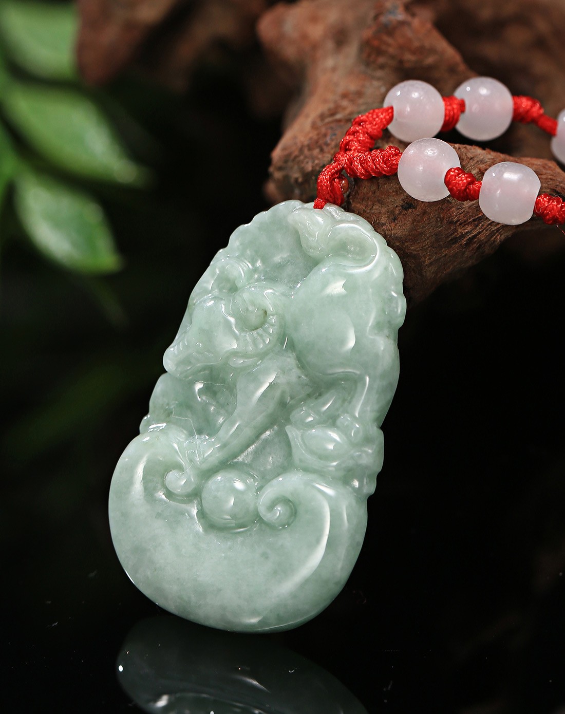 豆种豆绿生肖开心牛天然翡翠吊坠a货附证书