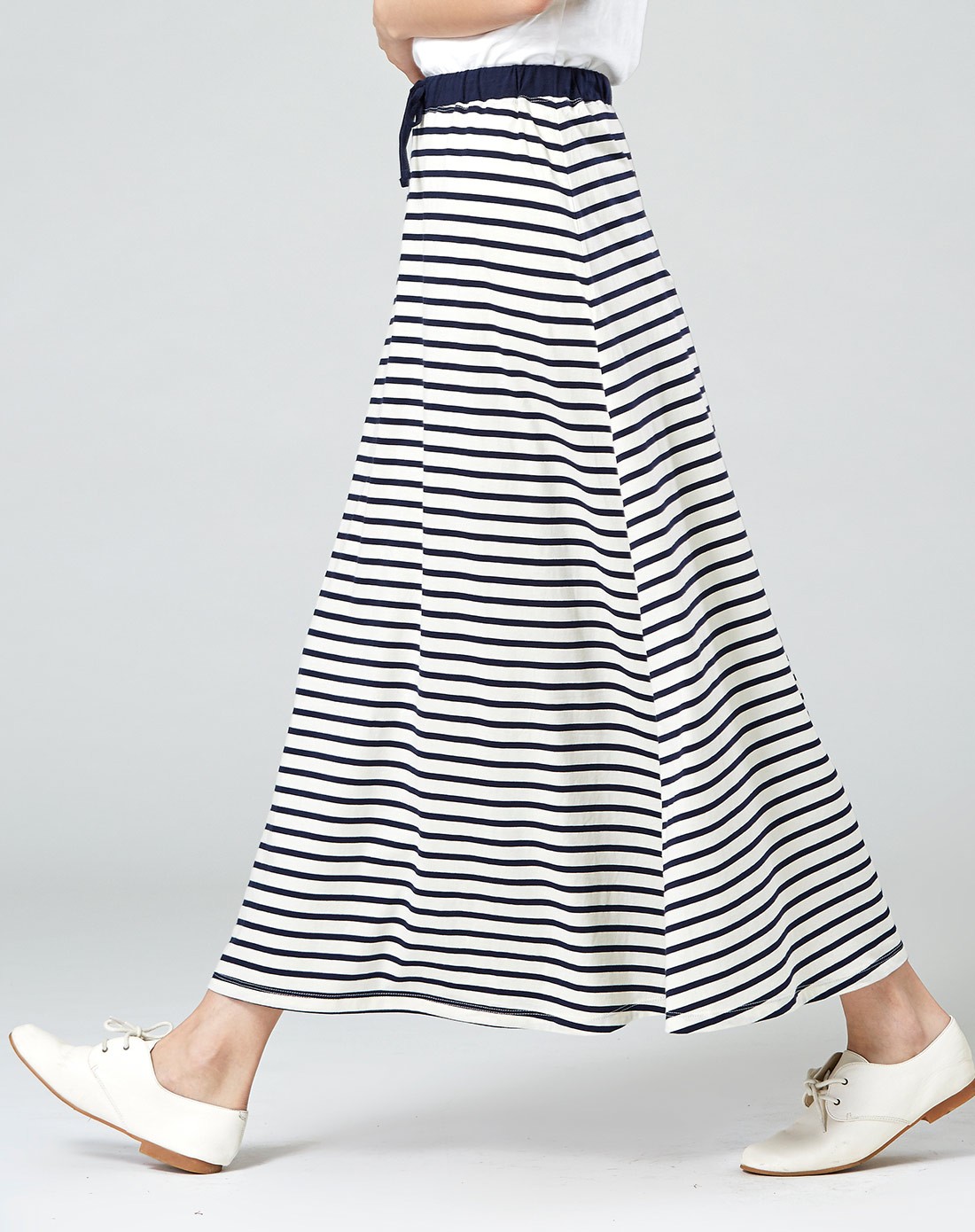 条松紧腰纯棉半身裙