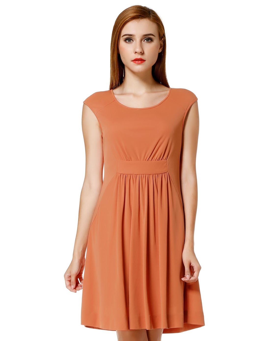 浅橘色简约成熟连衣裙