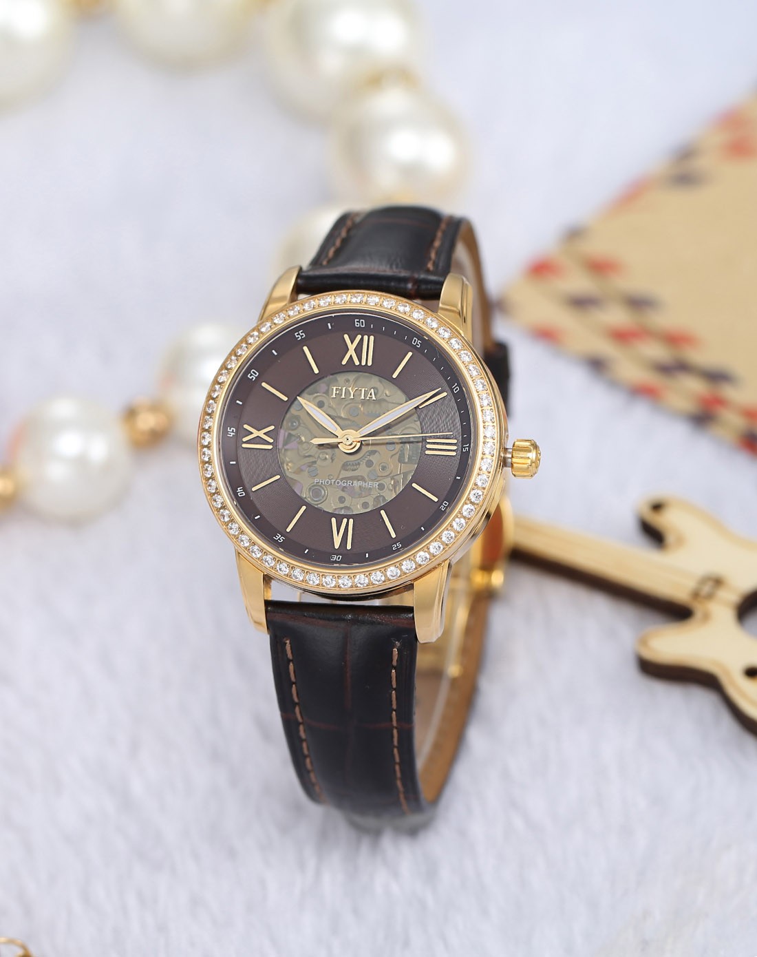 【摄影师系列】专柜新款璀璨宝石真皮机械女表