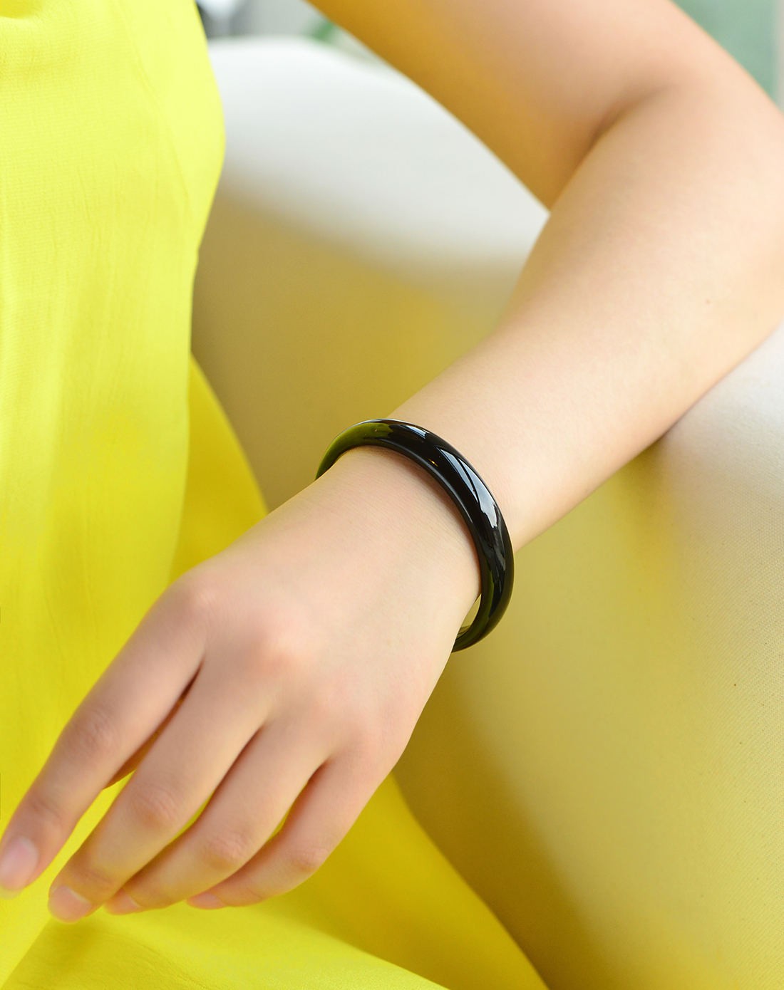 富贵转运黑玛瑙时尚手镯附证书