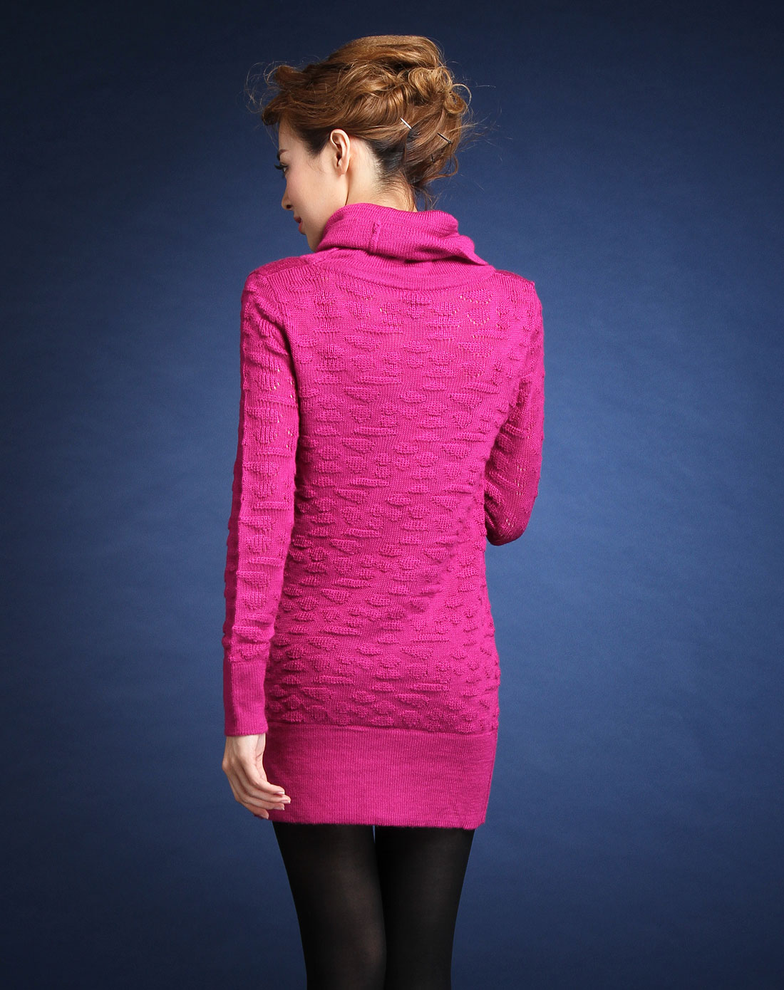 紫红色简约休闲长袖针织衫