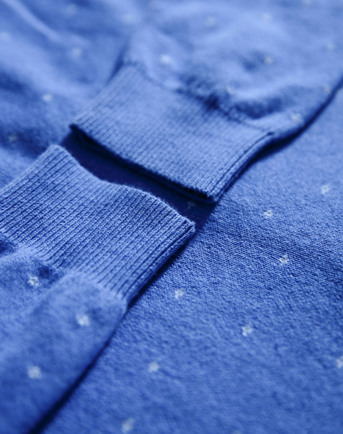 【全网首发】果芽garbha中性蓝色文艺针织衫