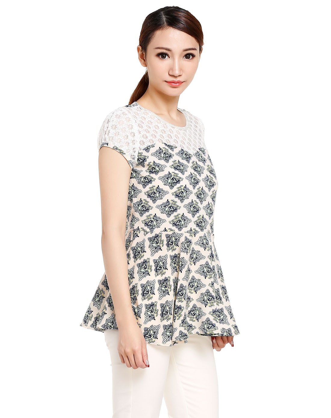 米杏/浅蓝色印花裙摆式上衣