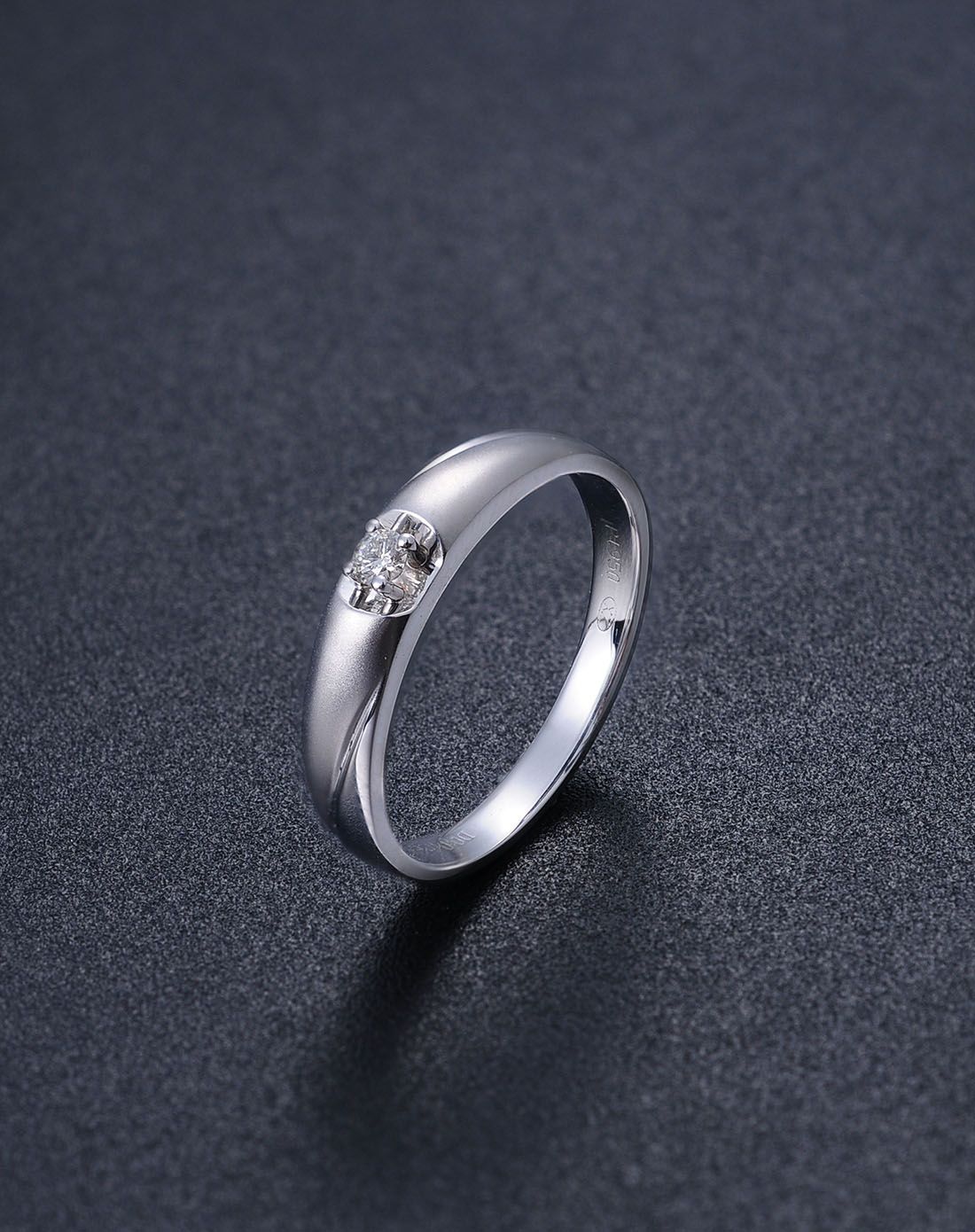 新品首发pt950铂金钻石情侣对戒单个男戒