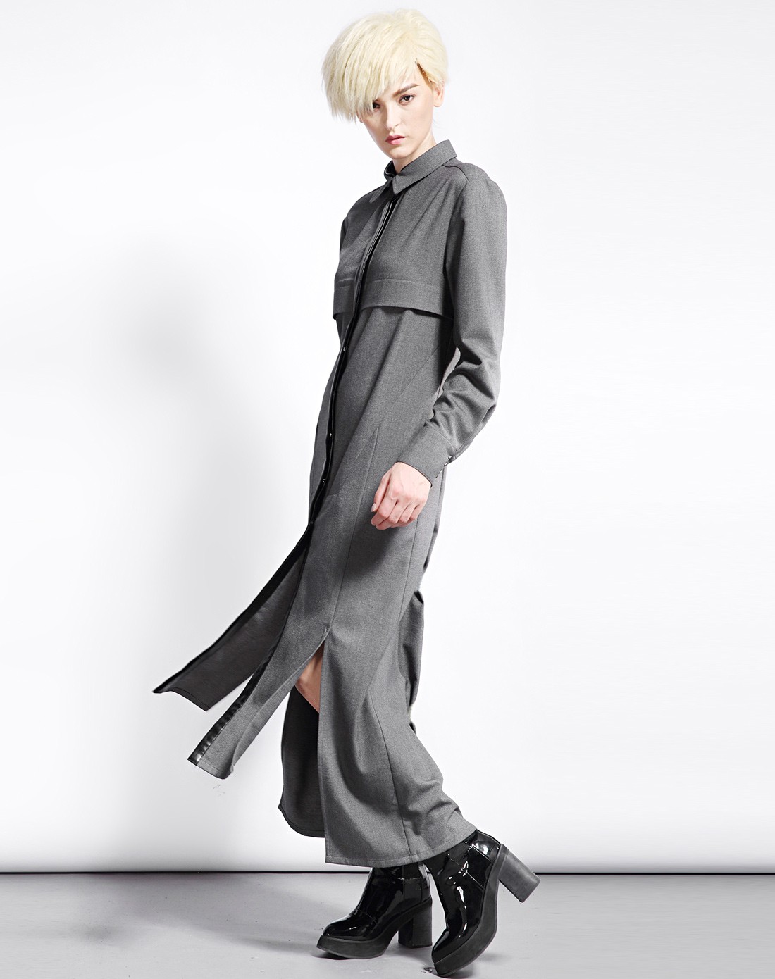 > 灰色拼接撞色显瘦个性长袖衬衫连衣裙