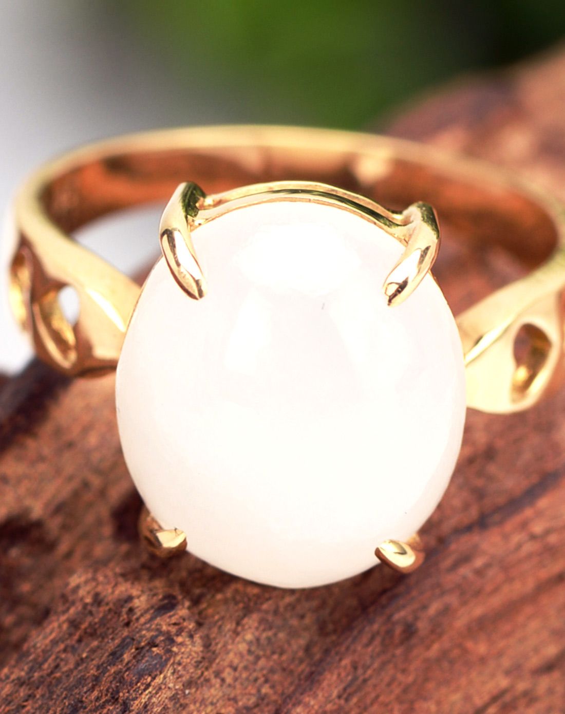 精品18k金镶和田白玉幸运戒指(国家权威证书)