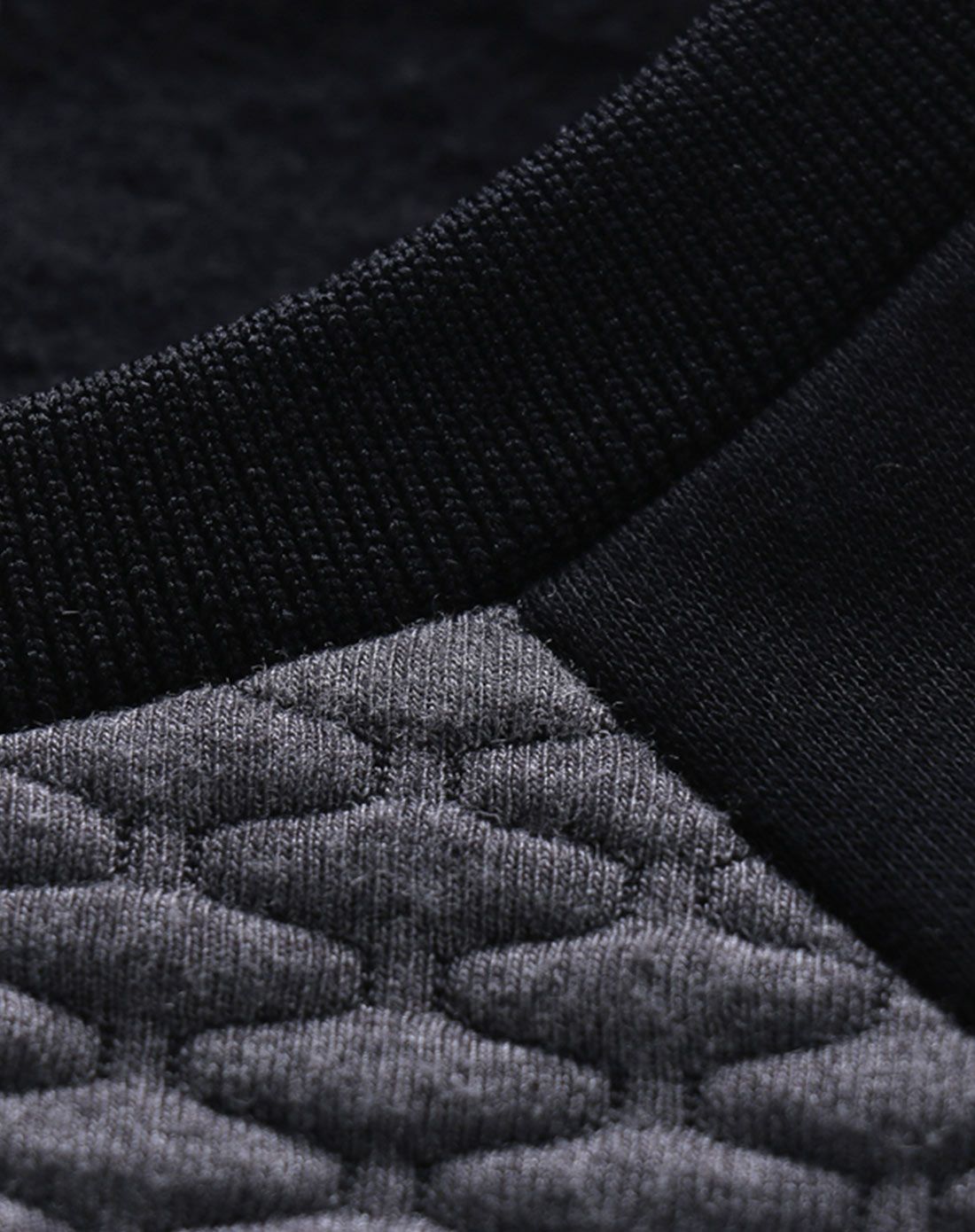 浅灰/黑色时尚休闲卫衣