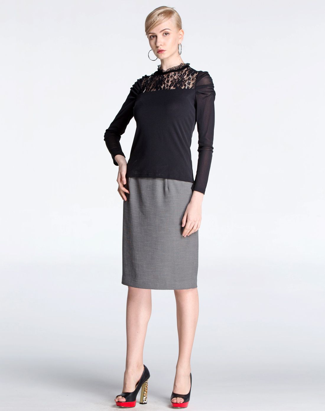 路逸沙·美louisa m女装专场 黑色蕾丝边长袖套衫