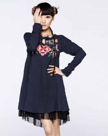 裂帛女装 深蓝领口绣花褶口长袖连衣裙23150032沉时梦