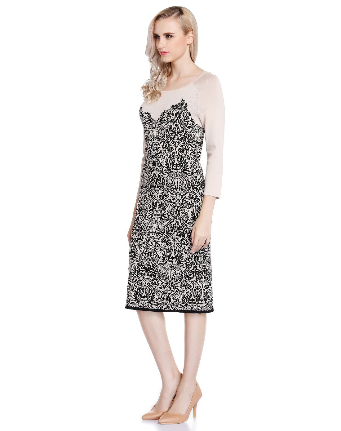 anne klein女装专场 > 粉杏/黑色简约提花八分袖针织连衣裙