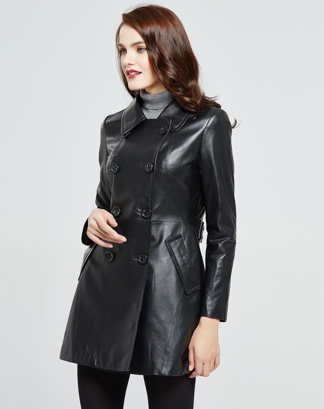 女款黑色绵羊皮双排扣都市经典款中长皮风衣