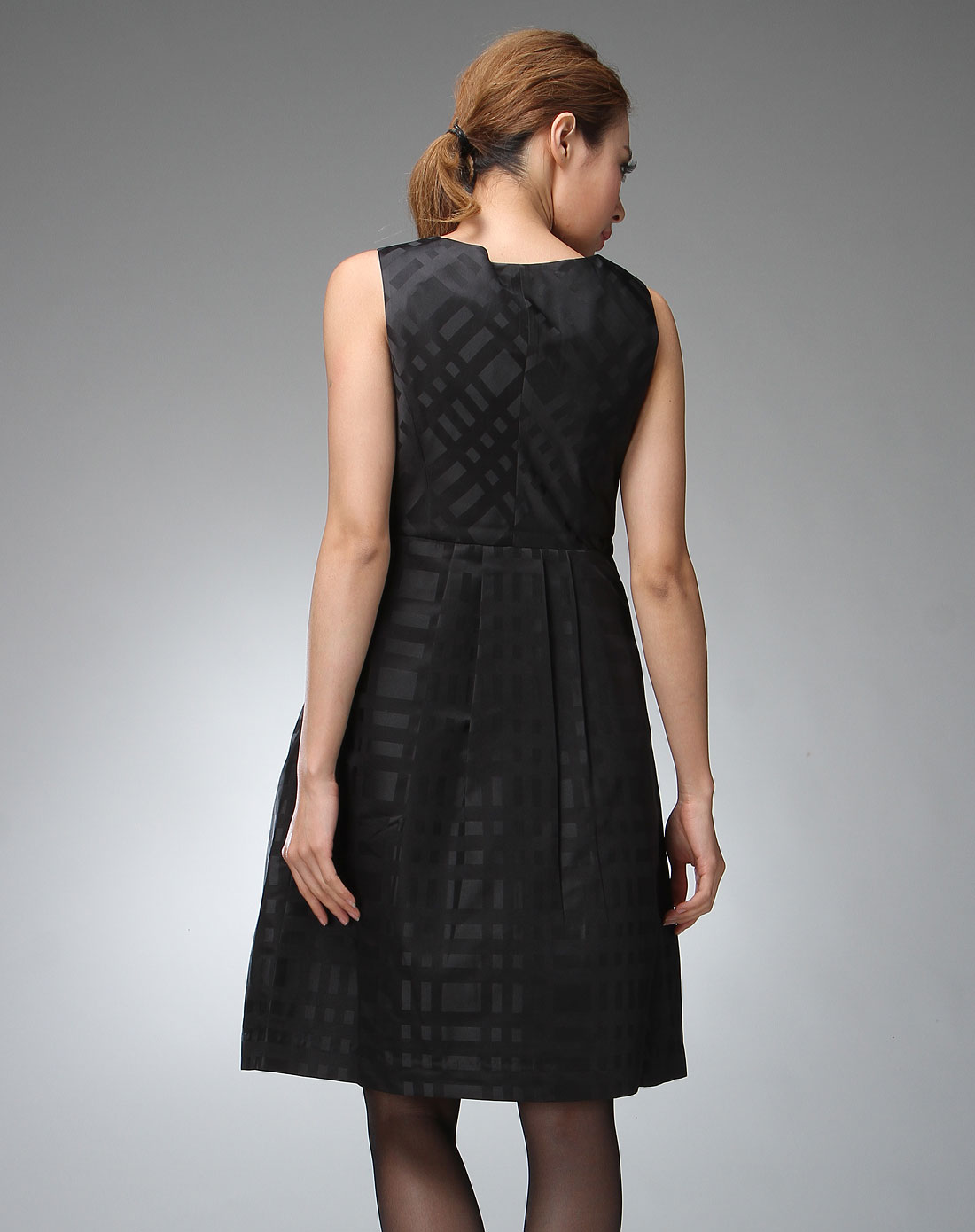 杰西jessie女装专场-黑色简约时尚无袖晚礼装