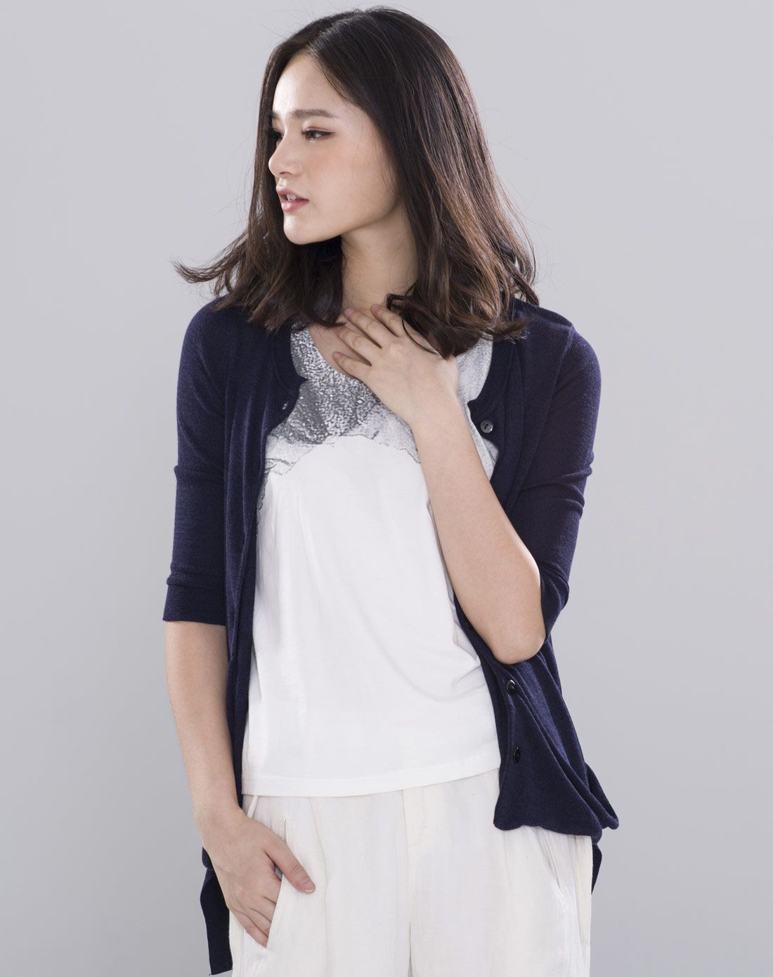 藏蓝色日系甜美六分袖针织衫