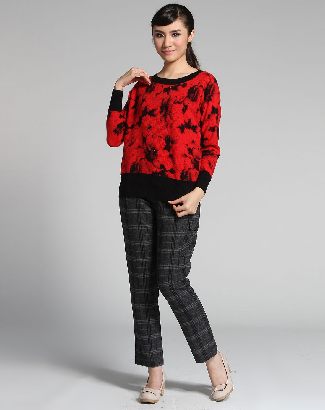 梦特娇montagut男女装混合专场-女款黑大红羊绒衫