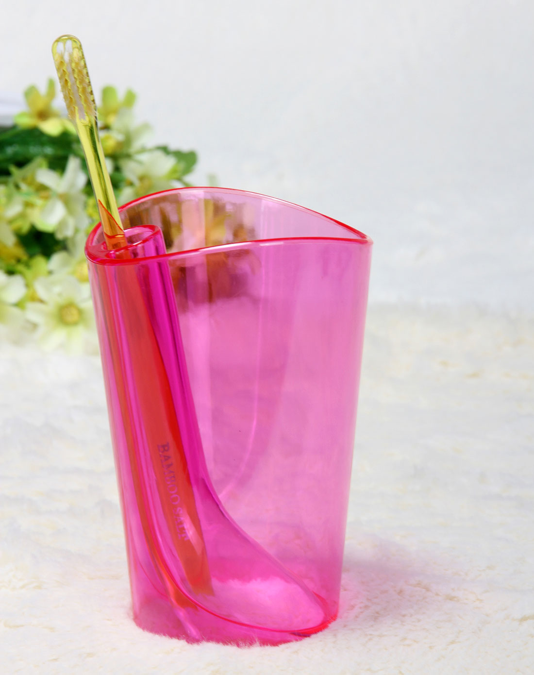 粉红色防垢洗漱杯