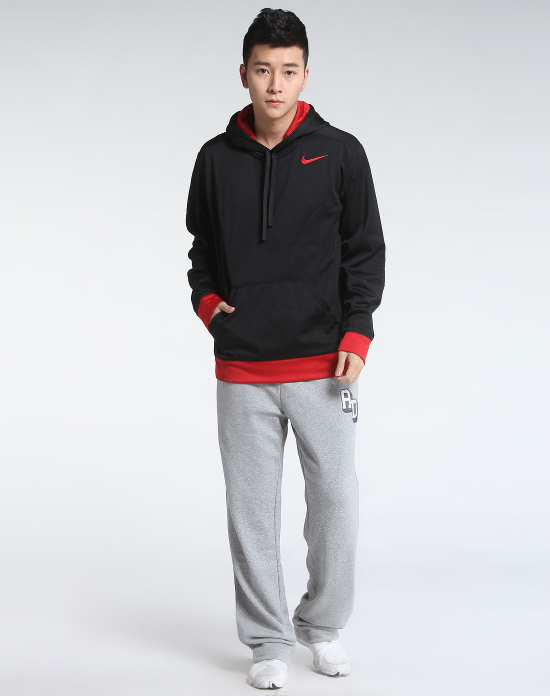 Nike-371685-013-1.jpg