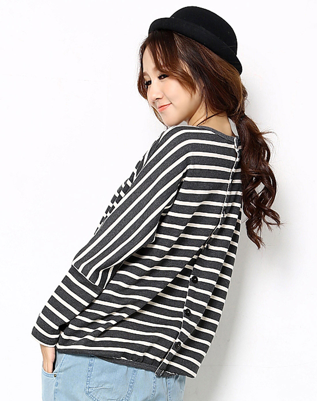 韩都衣舍hstyle女上装专场-女款炭灰色条纹长袖t恤