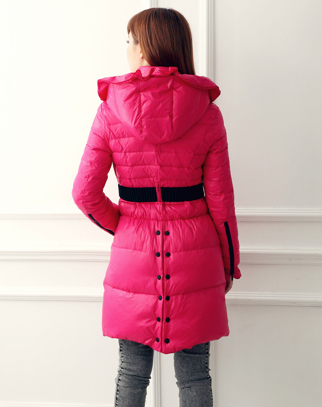 女装玫红色羽绒服