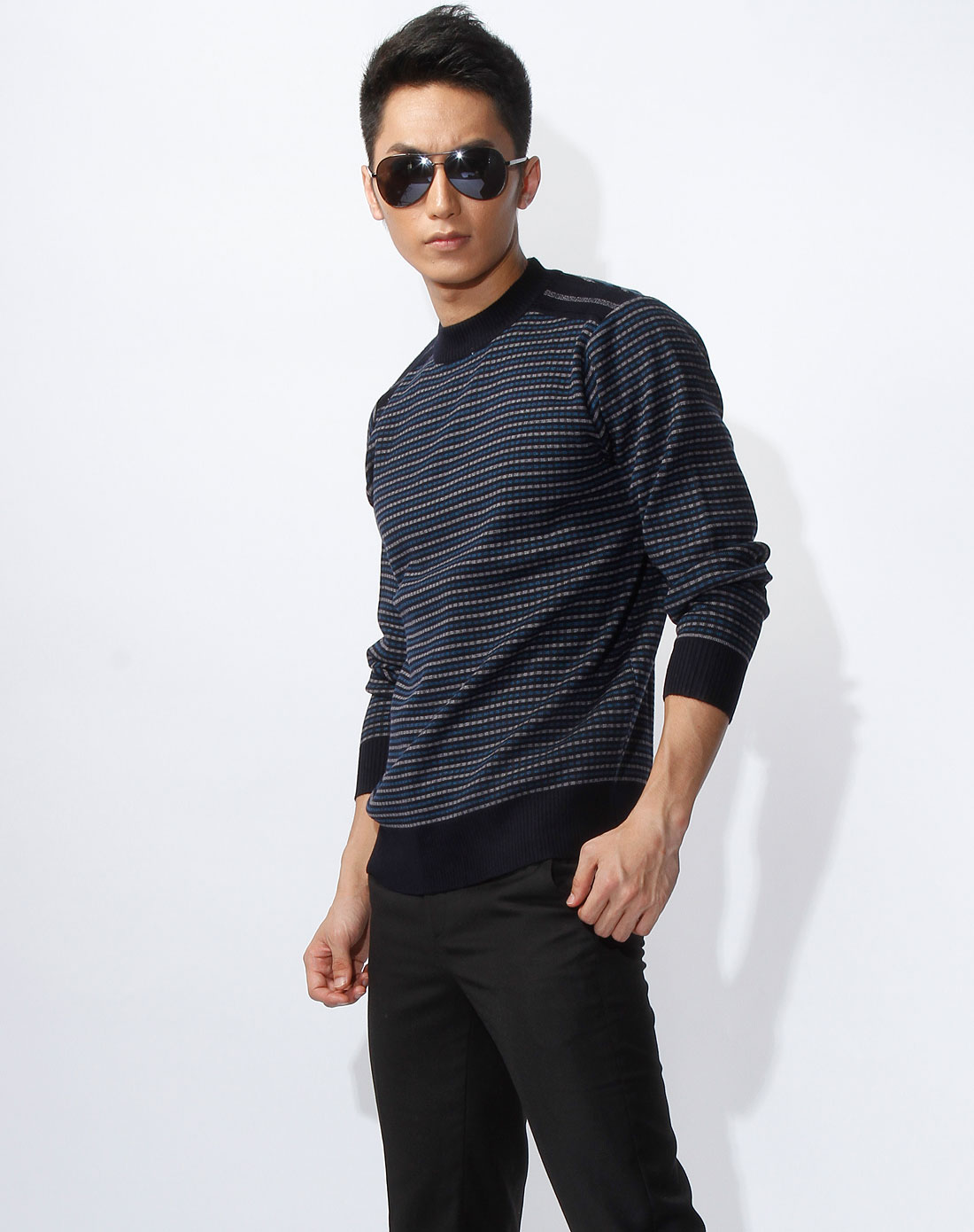 台格 男款藏蓝/灰色圆领时尚长袖羊毛衫