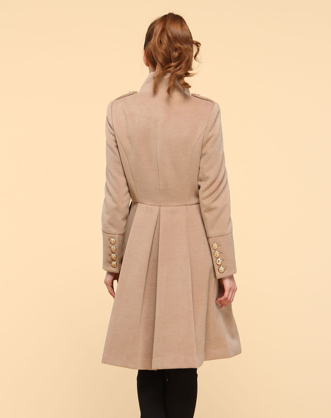 米驼色双排扣百搭长袖大衣