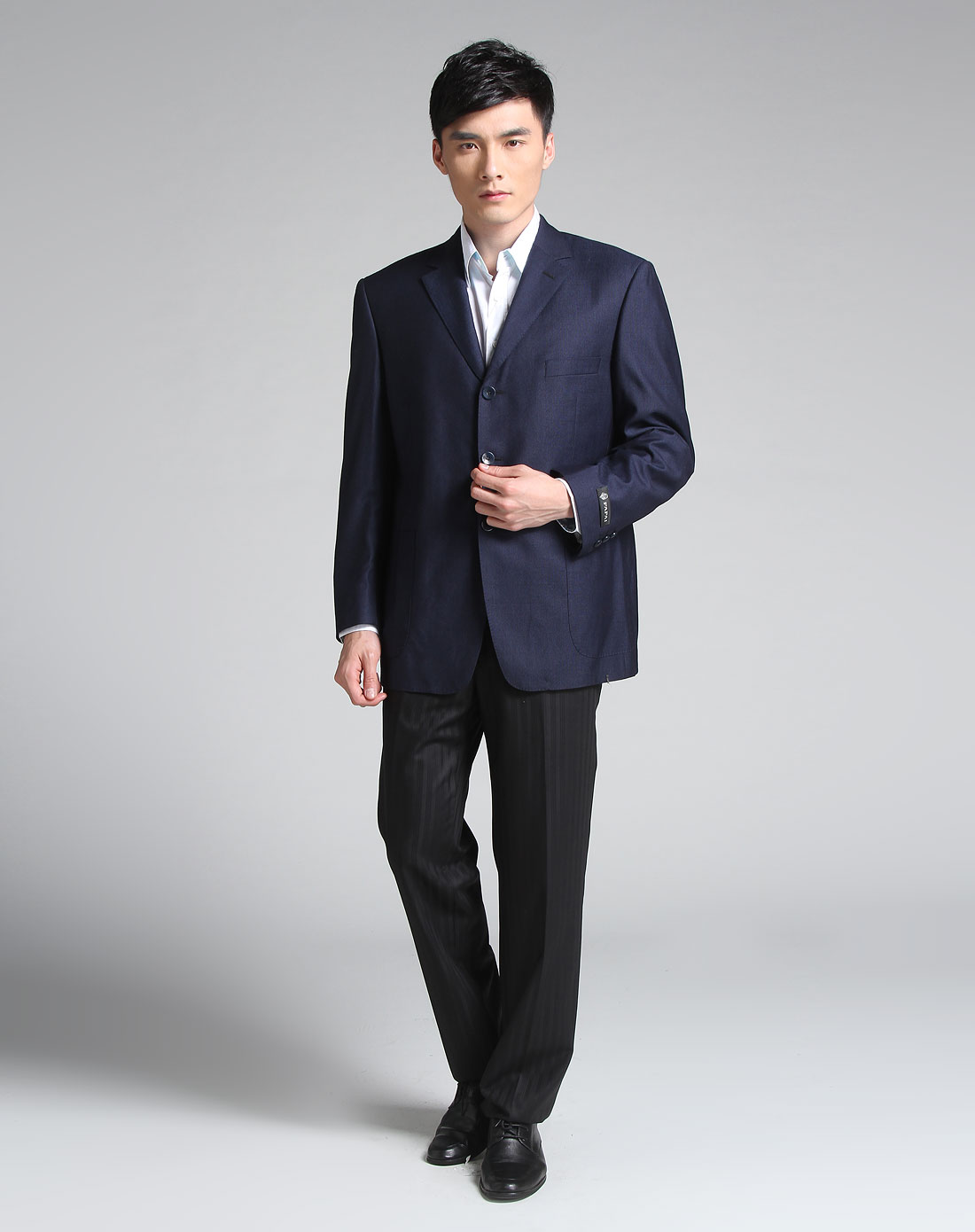 法派fapai男装专场-藏青色休闲长袖西装