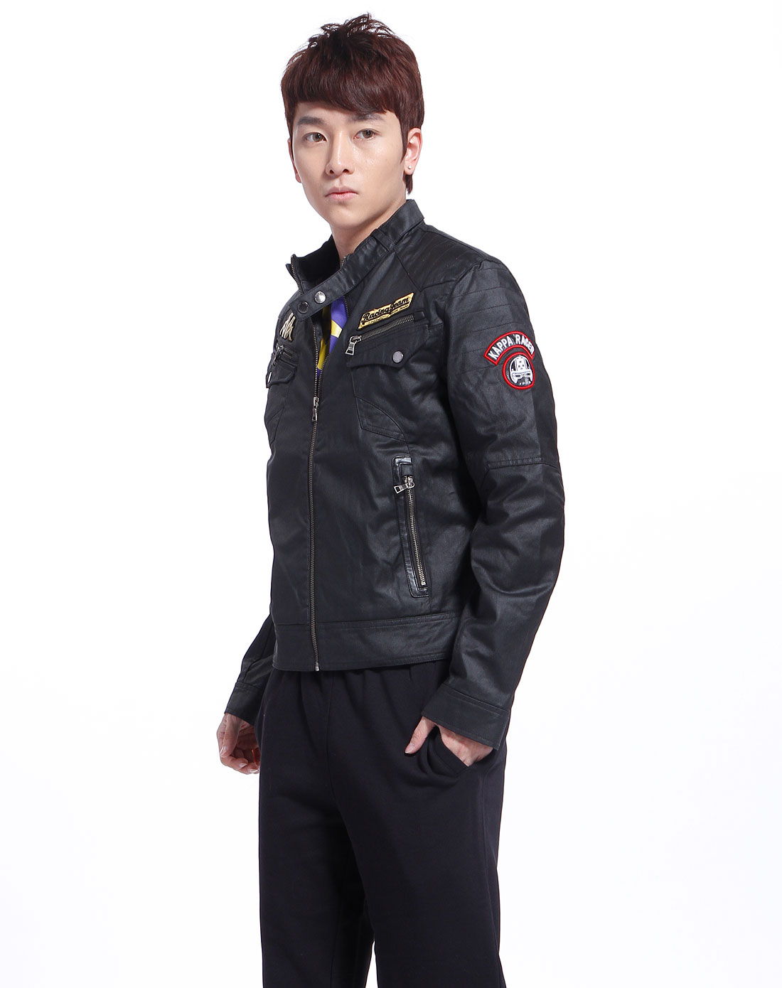 黑色立领长袖夹克