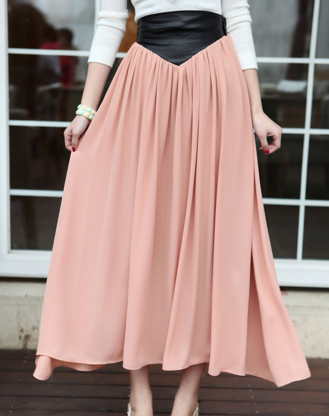 裸粉色雪纺半身裙