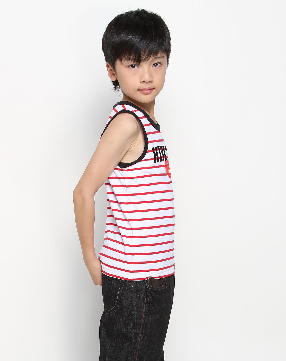 男童红色横条背心