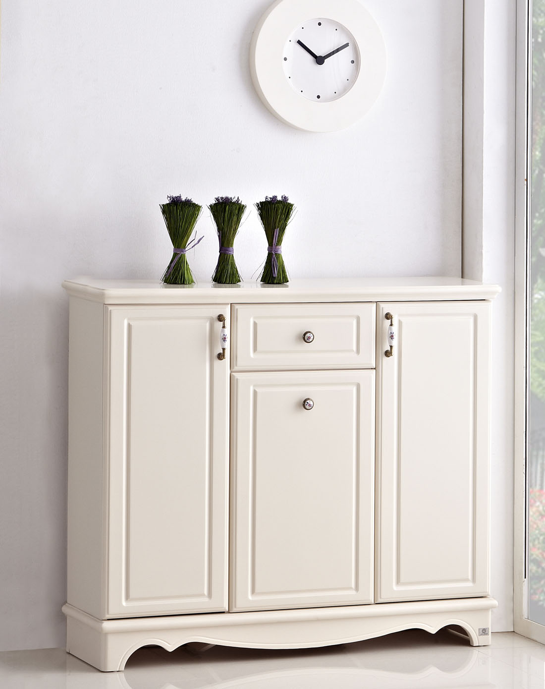 田园三门哑光烤漆鞋柜