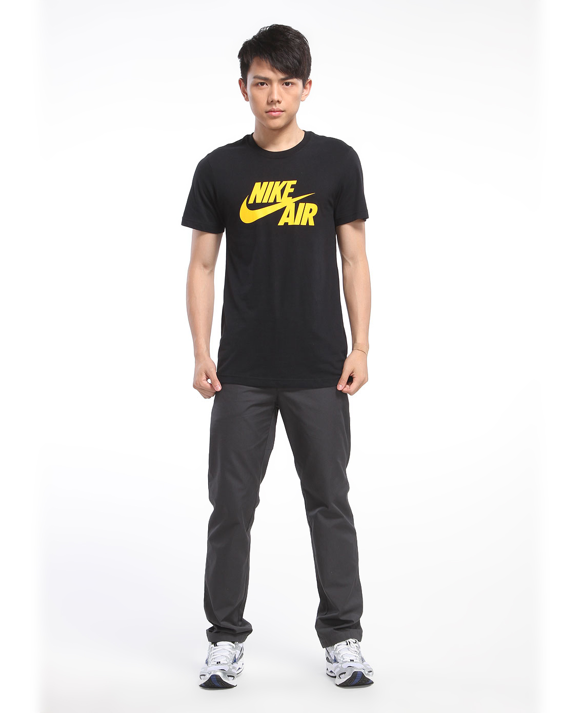 男款黑色nike air短袖t恤