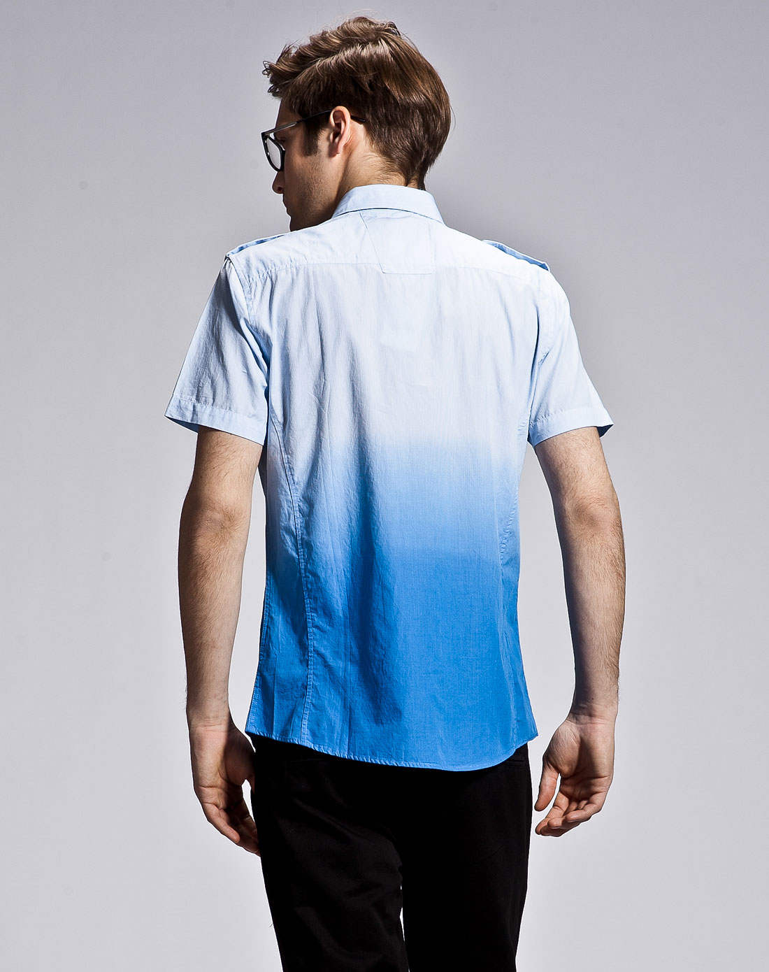 男士冰蓝条纹渐变衬衫