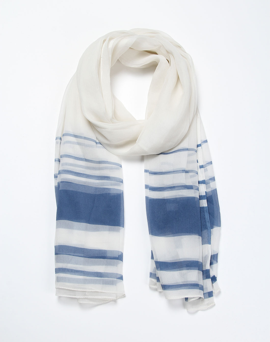 间条蓝白色围巾