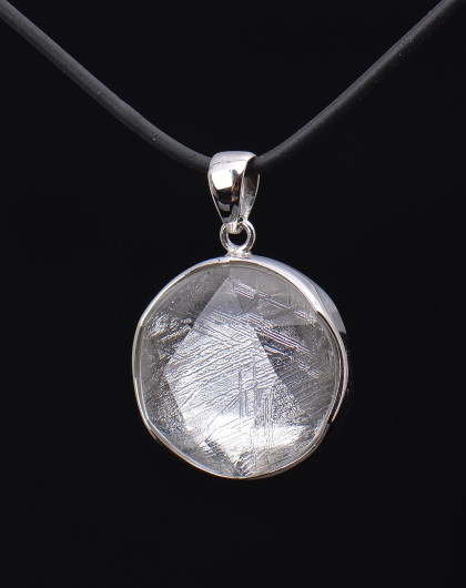 稀有镍铁陨石天铁陨石吊坠925纯银镶嵌