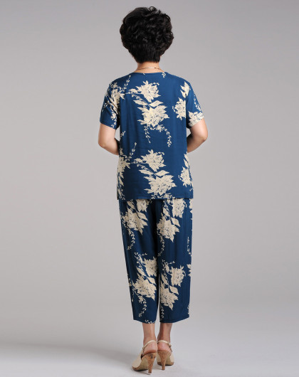 蓝底白花短袖套装