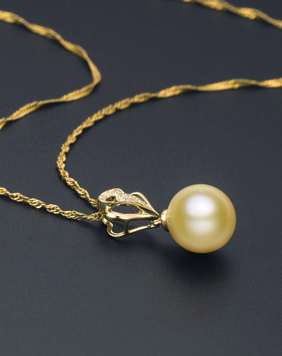 10-11mm南洋金珍珠k金钻石吊坠-清雅(附国检证书赠精美925银链)