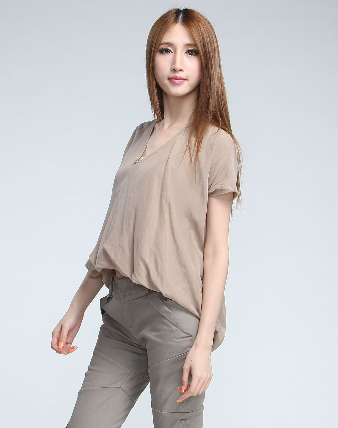 江南布衣jnby女装专场-卡其色宽松时尚短袖上衣