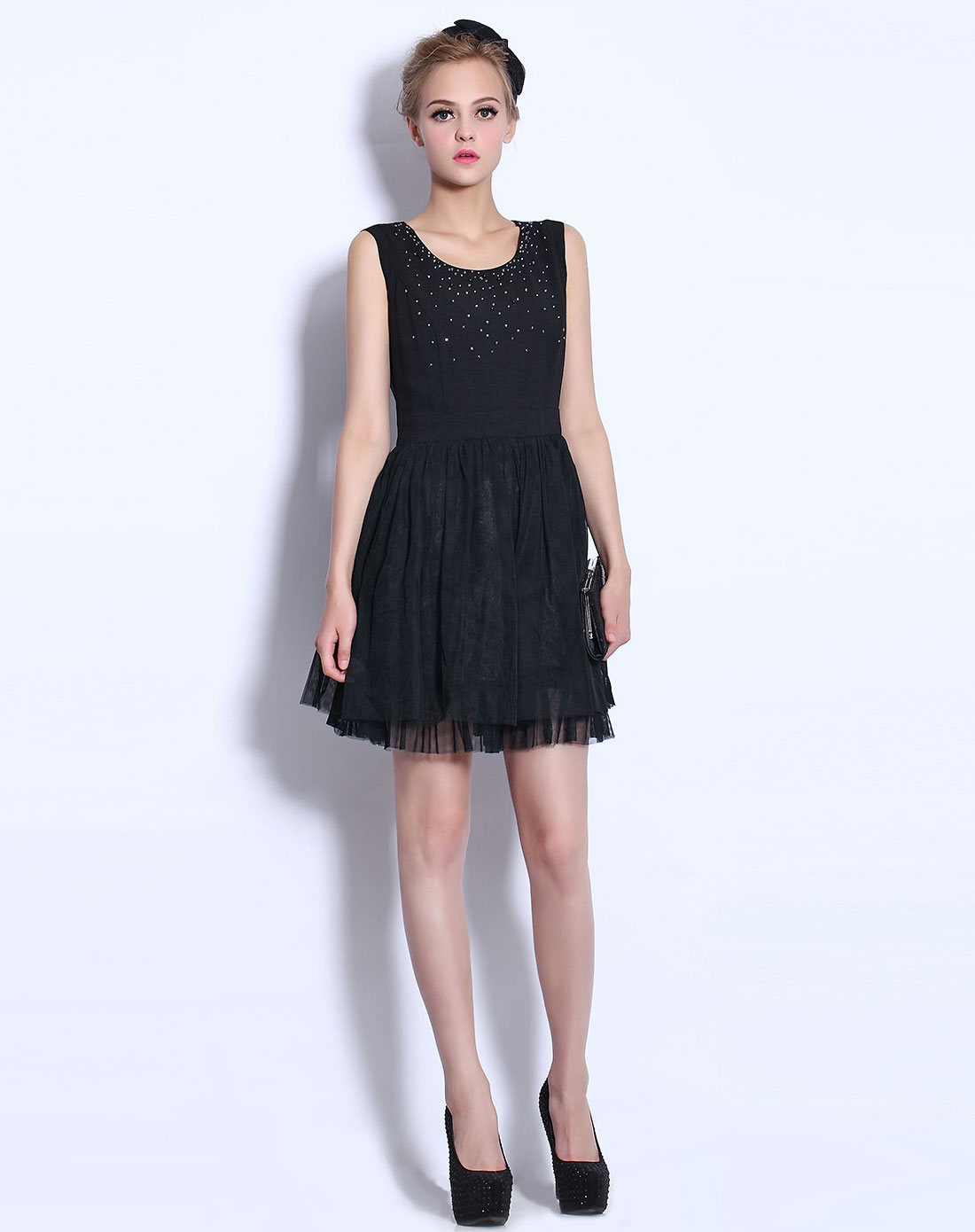 黑色无领烫钻拼接网纱无袖连衣裙