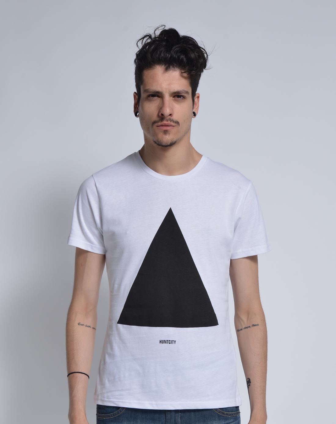 三角形白色短袖t恤