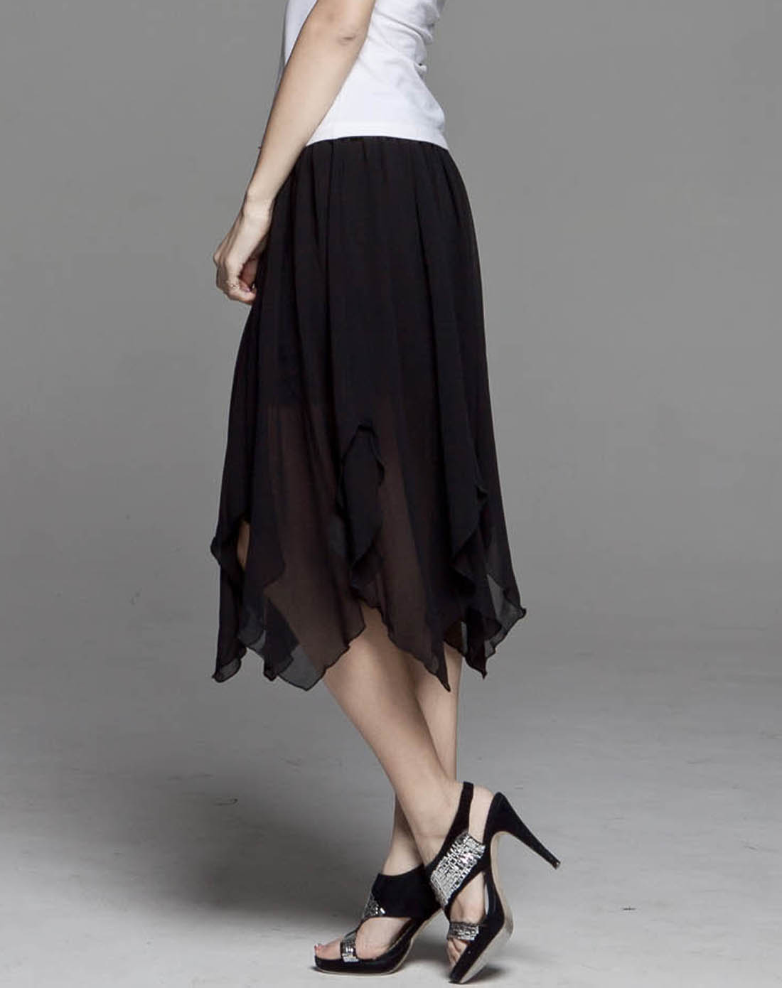 黑色浪漫之夏复合丝花瓣两穿裙