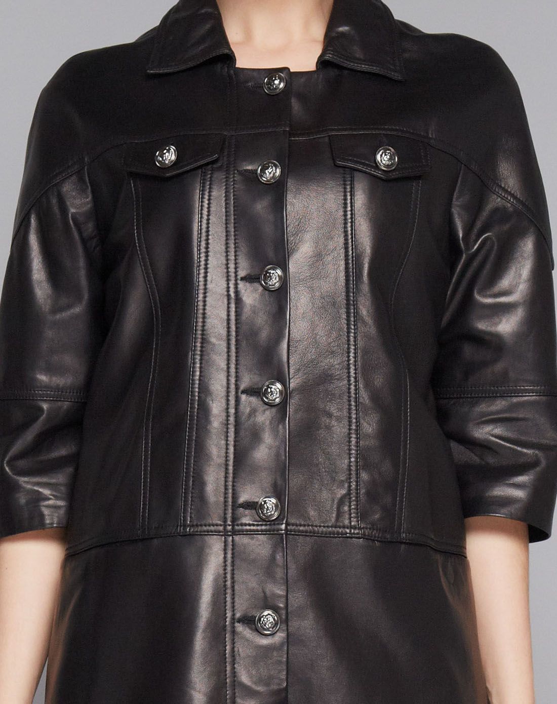 黑色羊皮时尚皮大衣