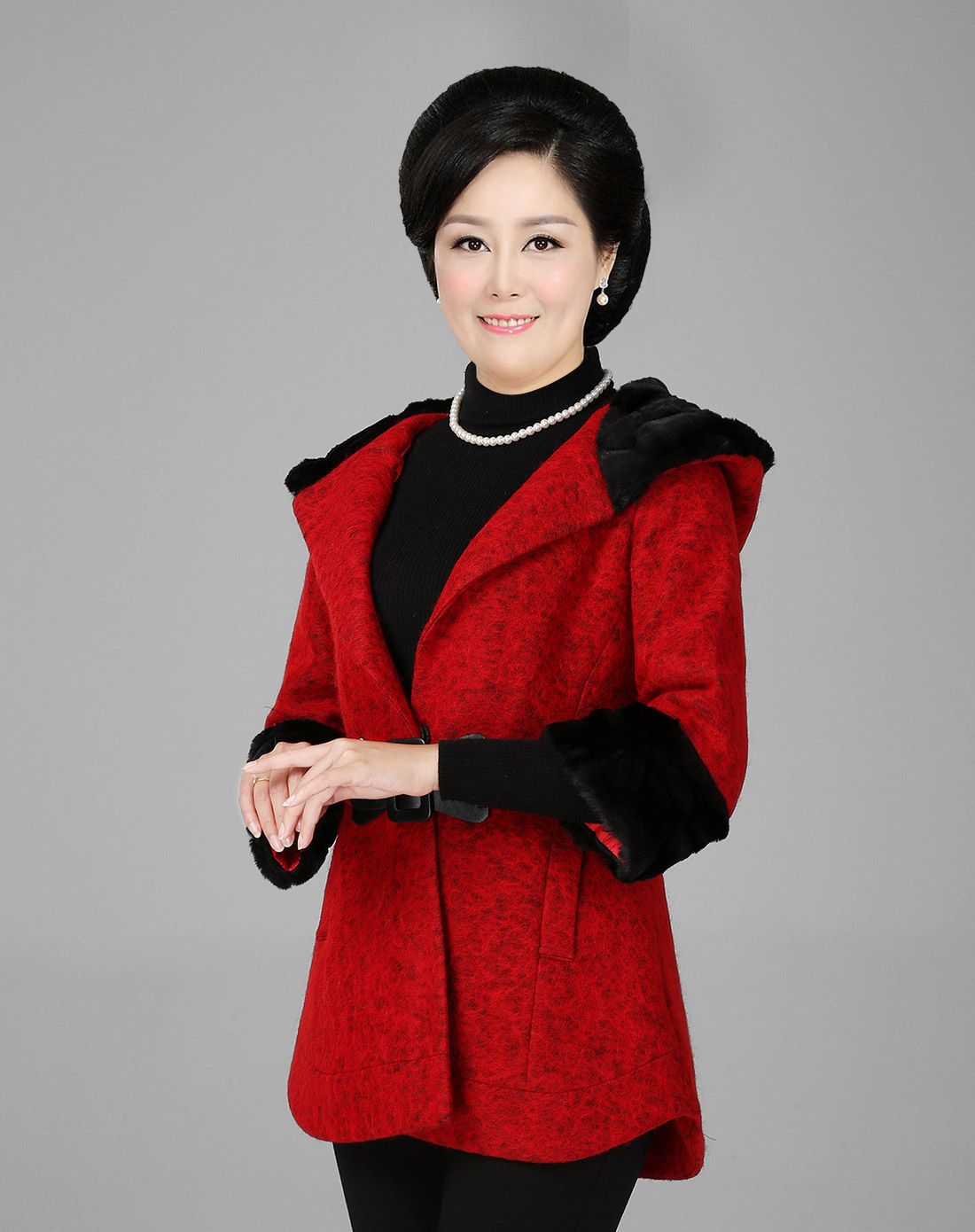 茜韵婡成熟女装移动端专场女款红色气质大方七分袖连帽外套xqb055y2