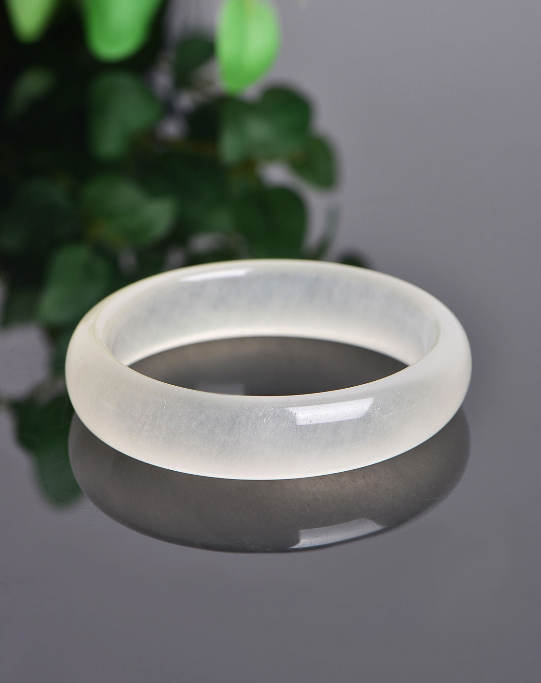 自然机理 碳酸盐质玉青白色手镯附证书