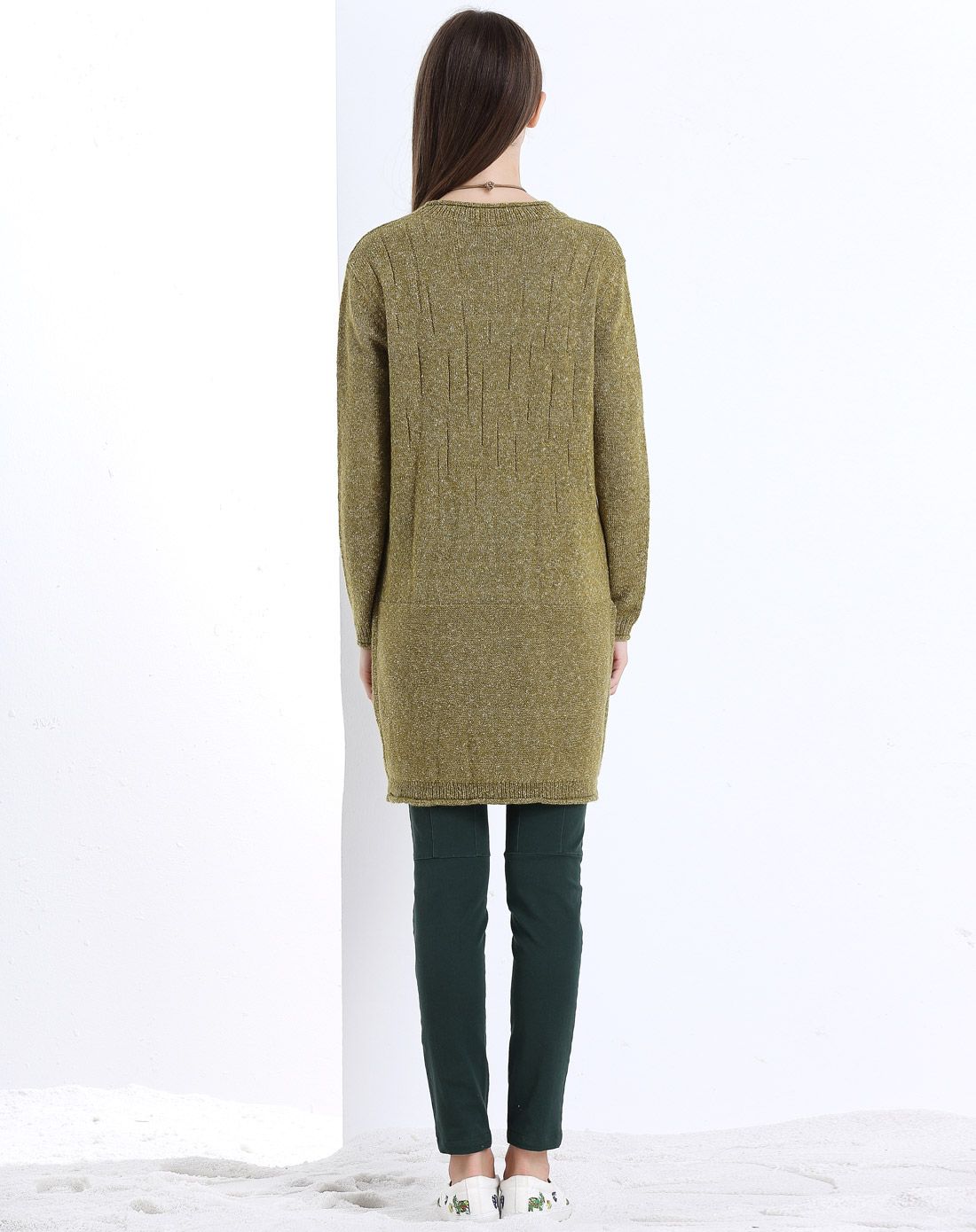 深秋香色羊毛包臀保暖时尚套头衫