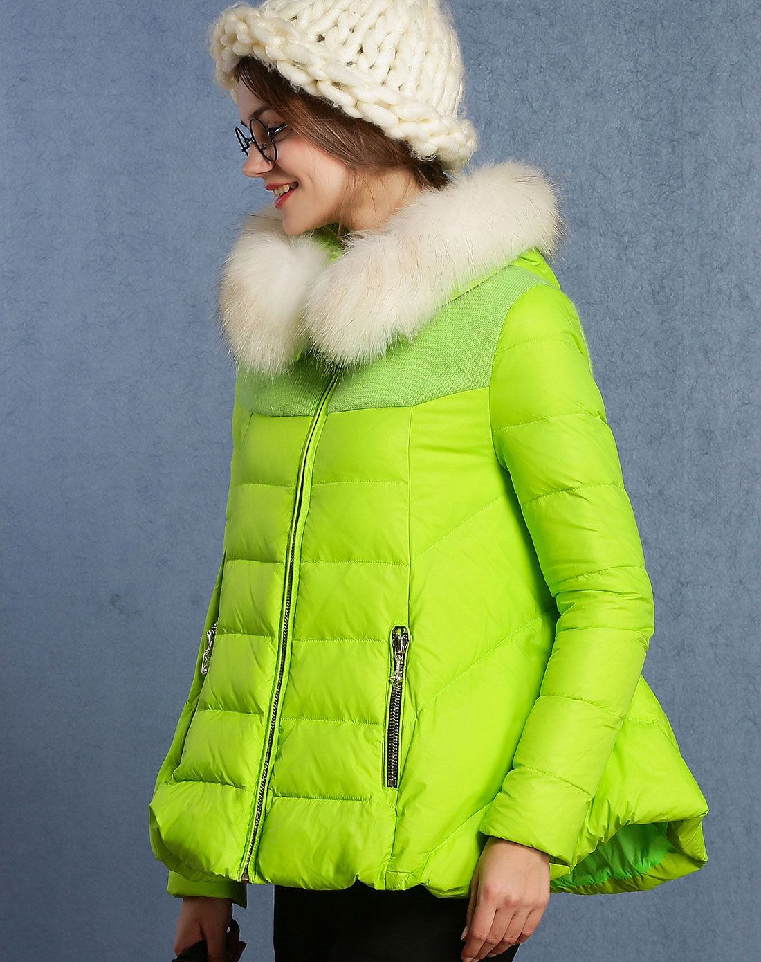 绿色貉子大毛领羽绒服