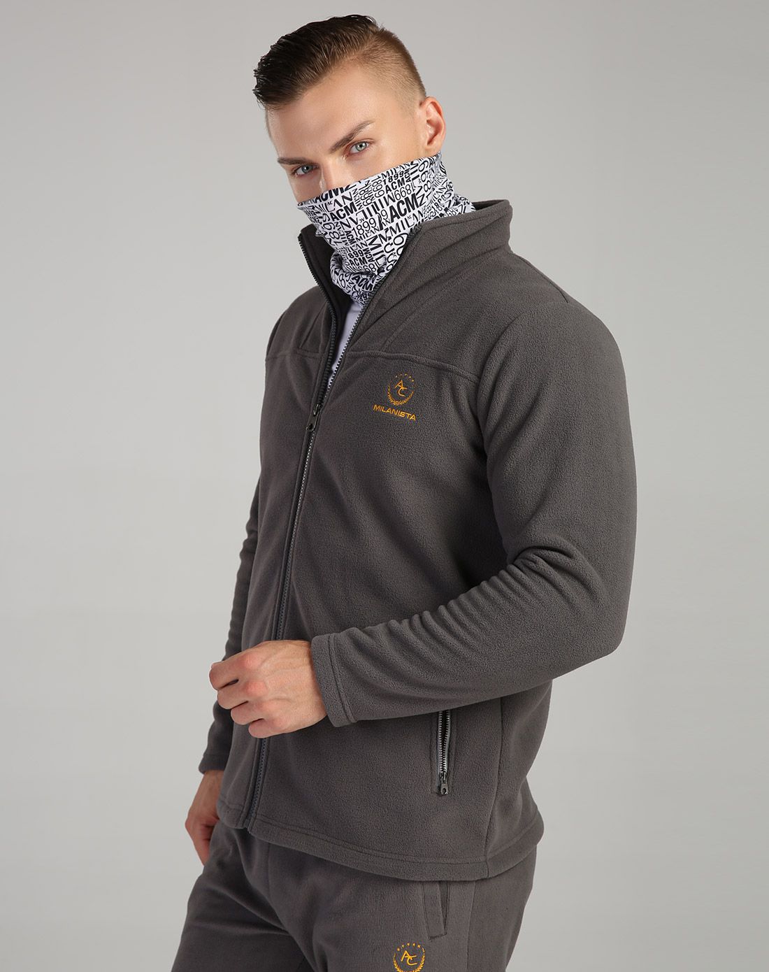 时尚休闲 男士深灰/黑白色休闲拉链衫两件套 场下训练服