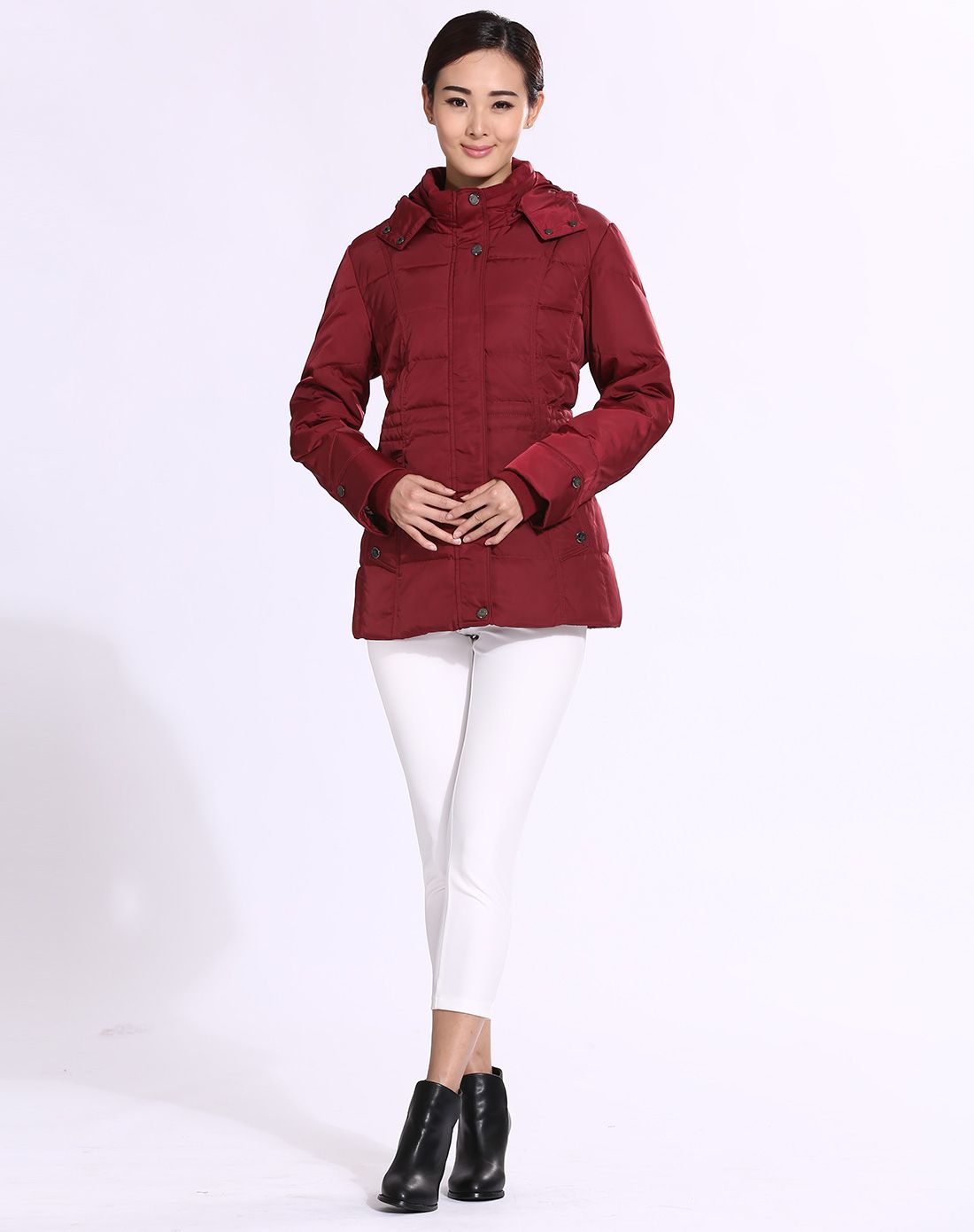 女士幽红色修身羽绒服