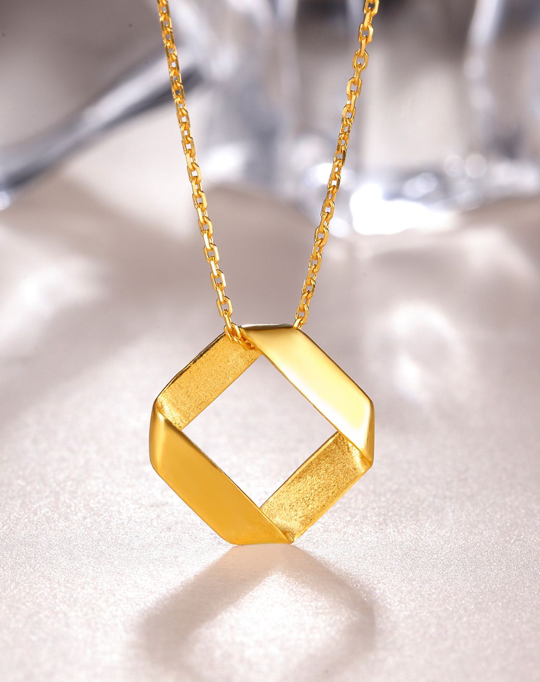 周六福 精品足金菱形简单黄金套链(含项链)