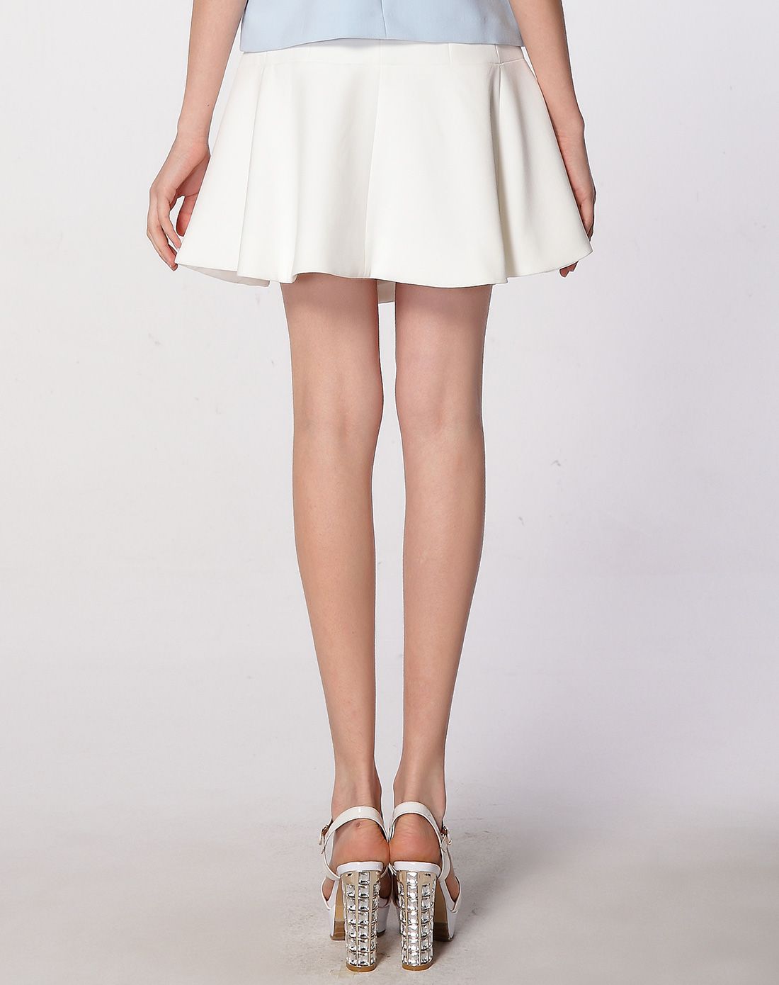 白色时尚百搭半身裙修身a字短裙